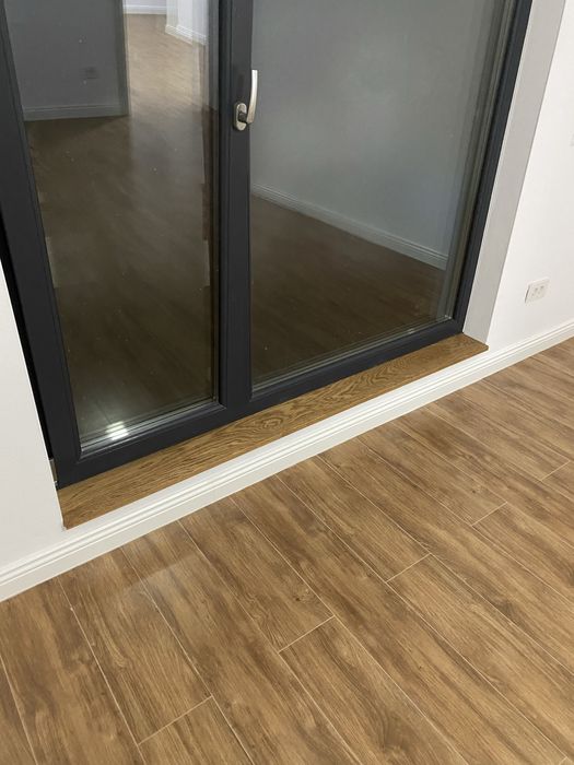 Glafuri din lemn masiv – realizate pe comandă, finisate profesional