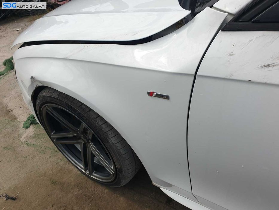 Aripa Stanga Fata cu Defect Audi A4 B8 B8.5 FL Facelift 2012 - 2016 Culoare LY9C [C5442]