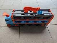 Set de joaca Hot Wheels hotwheels, Camion transportator cu pista de la