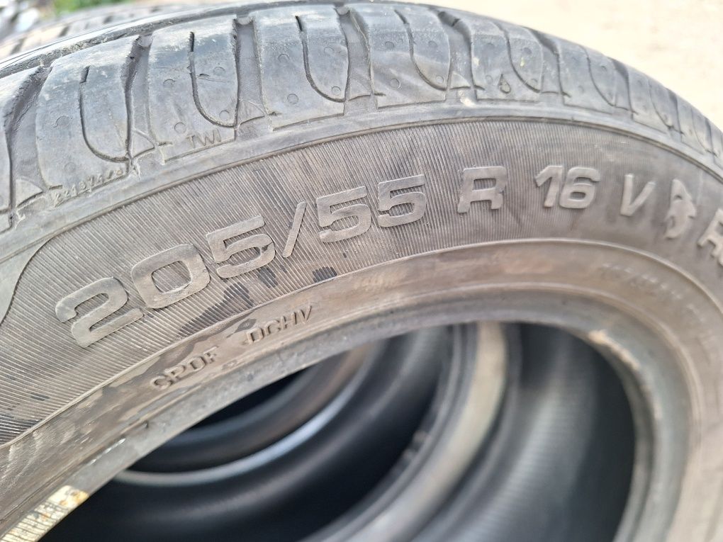 8.2 mm! 205 55 16 Uniroyal rain sport 3