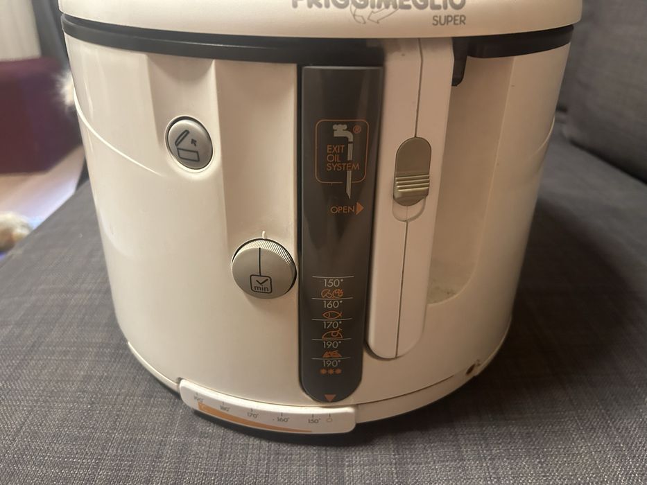 Friteuza electrica DeLonghi FRIGGIMEGLIO super