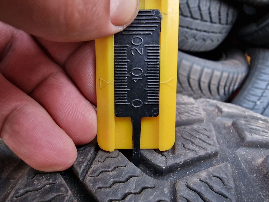 Anvelope 255/45R19 marca Pirelli, DOT 2023,6 mm