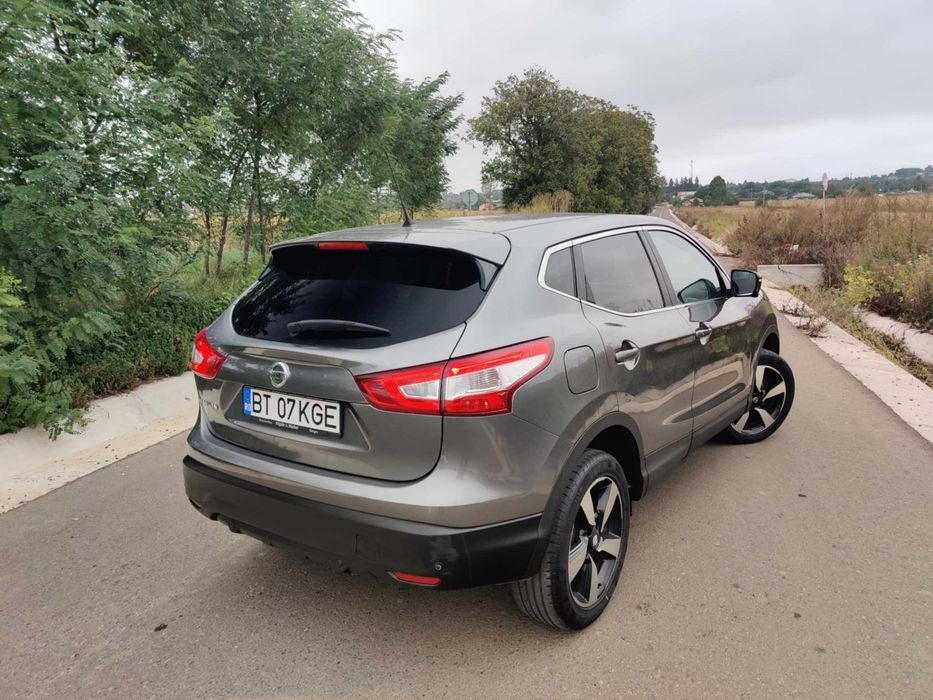 Nissan Qashqai 1.6 Diesel - Automat