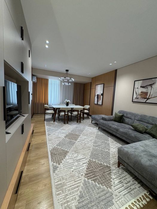 Срочно продается 4х комнатная квартира новостройка ЖК New Life