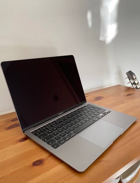 Ноутбук Apple MacBook Air 13 2020