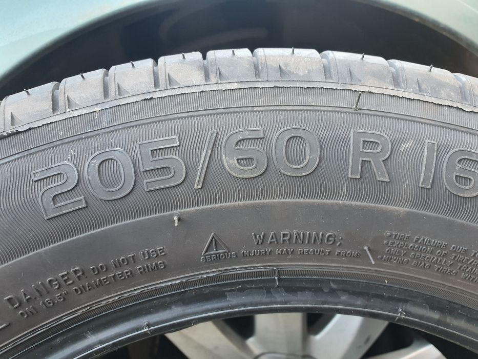 Vând set cauciucuri MICHELIN 205 60 R16