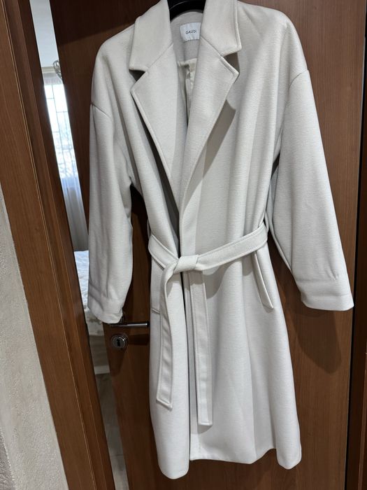 Дамско палто Gaudi