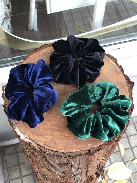 Разпродажба ластик скрънчи кадифе комплект