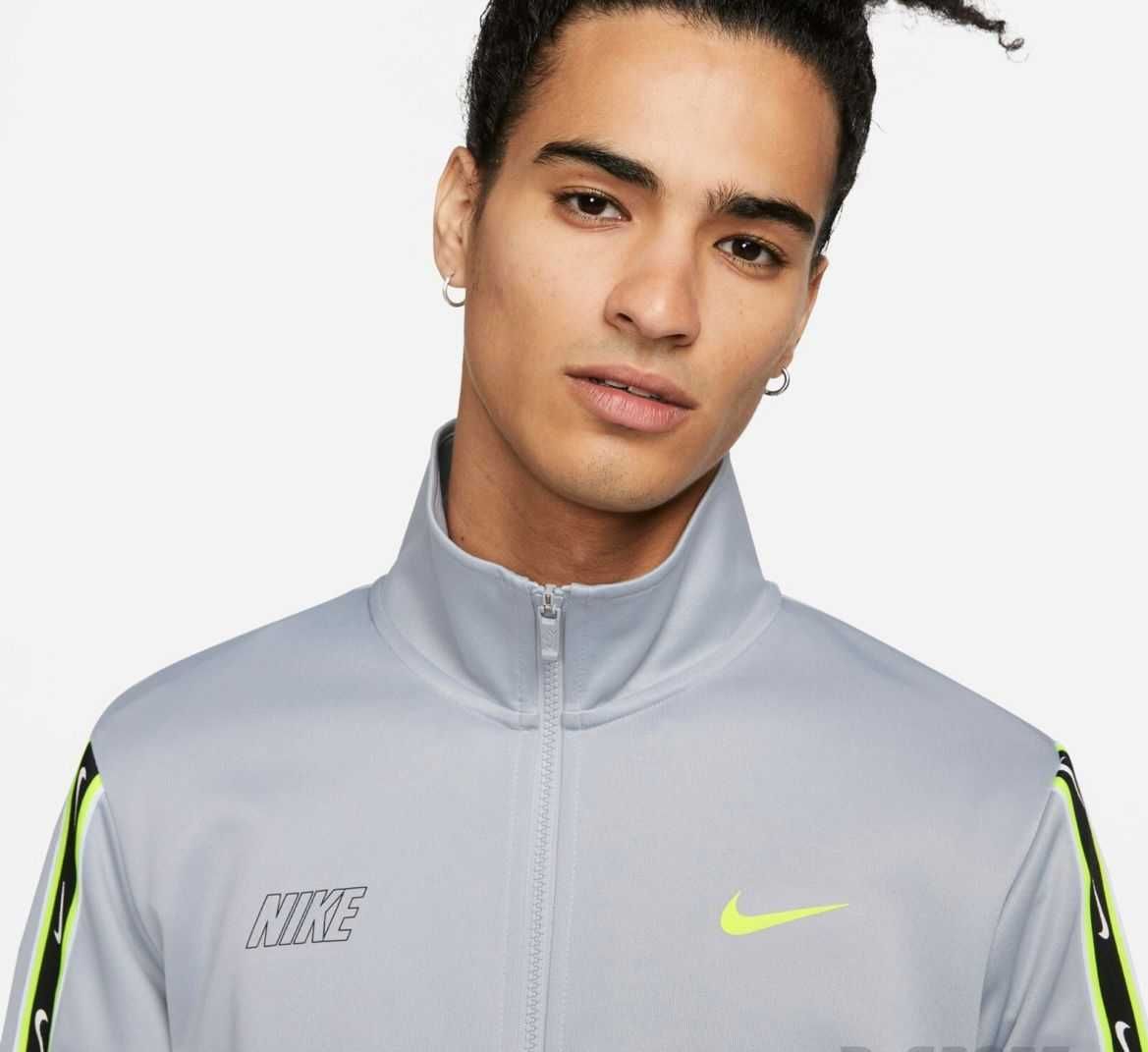 Bluza trening  barbati Nike noua cu eticheta
