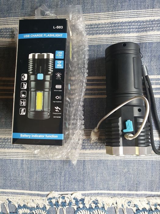 Прожектор със батерия за зараждане