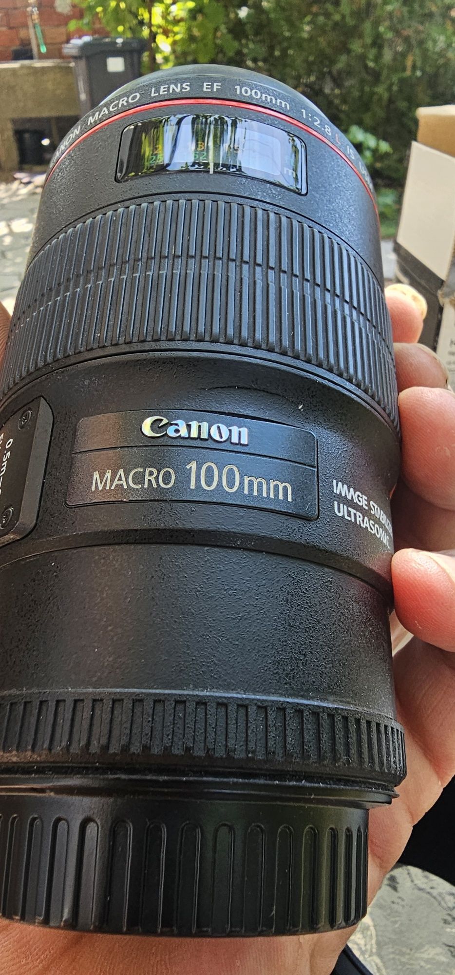 Canon 100 mm Macro F2.8 L ЗАПАЗЕН ДО СЪБОТА