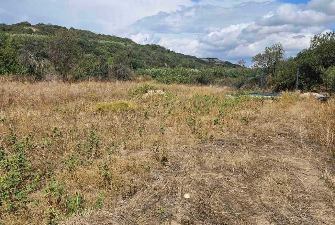 Парцел в историческия Амфиполи, Гърция