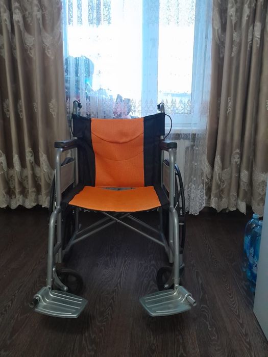 Продается инвалидная коляска