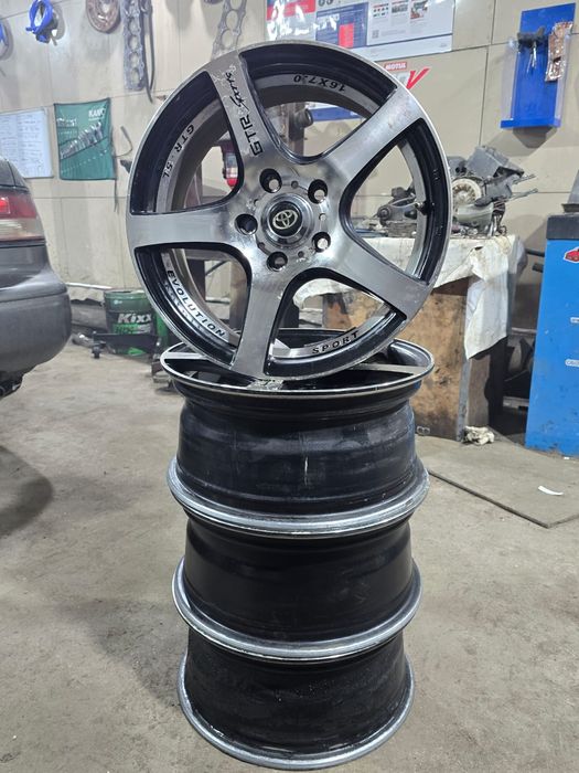 Продам диски R16 5*114,3
