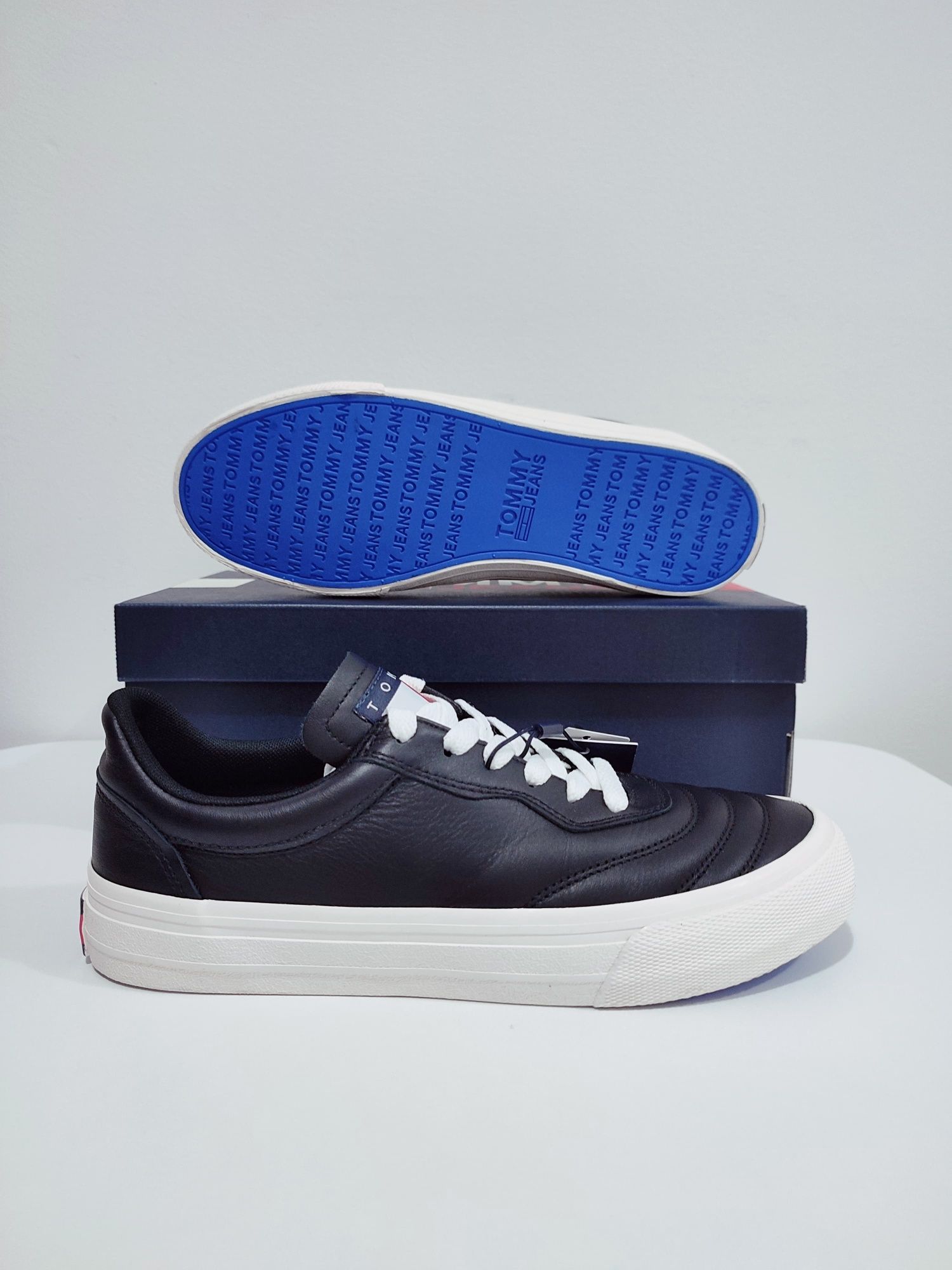 Tommy Hilfiger Leather Sneakers