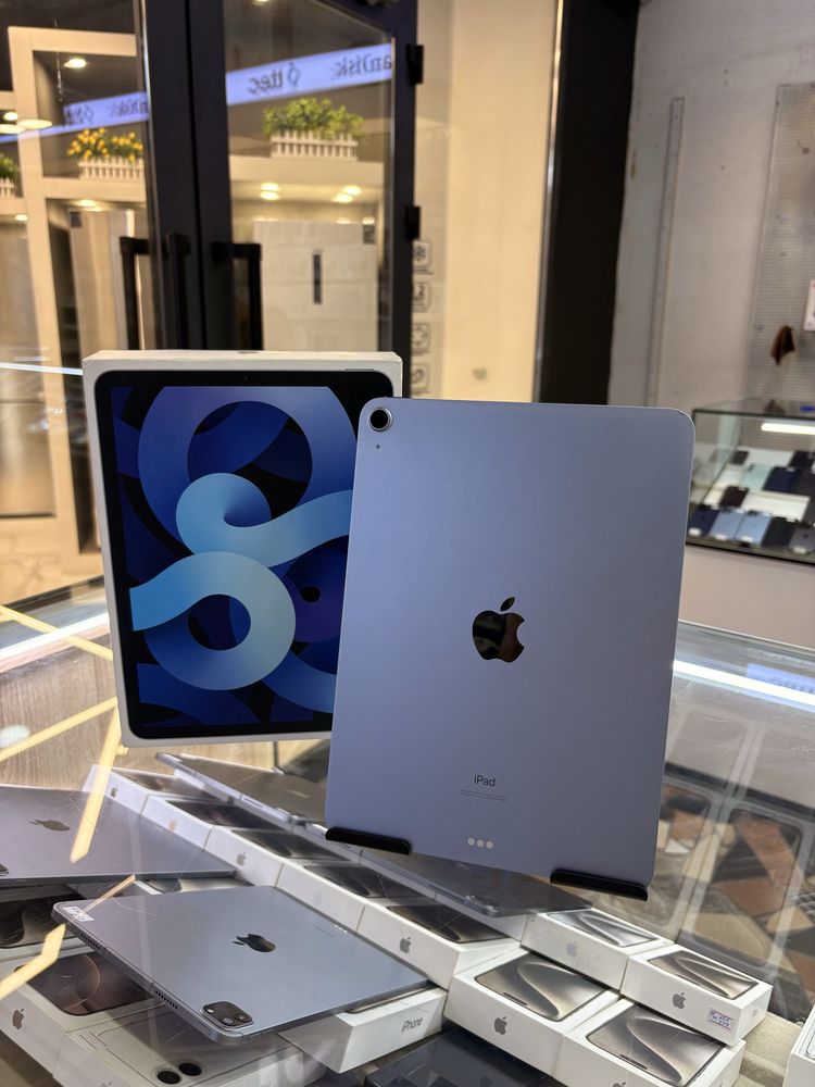 iPad air 4  64 gb wifi ideal