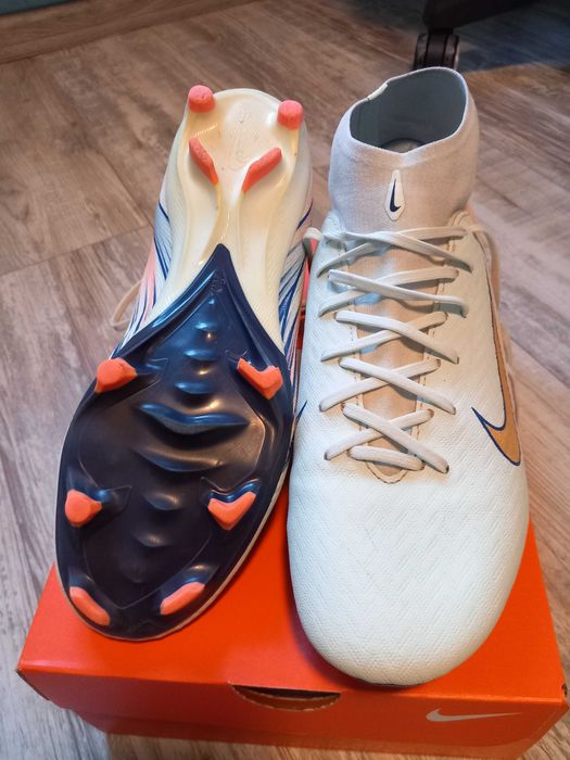Футболни бутонки NIKE ZM SUPERFLY 10 ACAD MDS FG/MG - размер 42