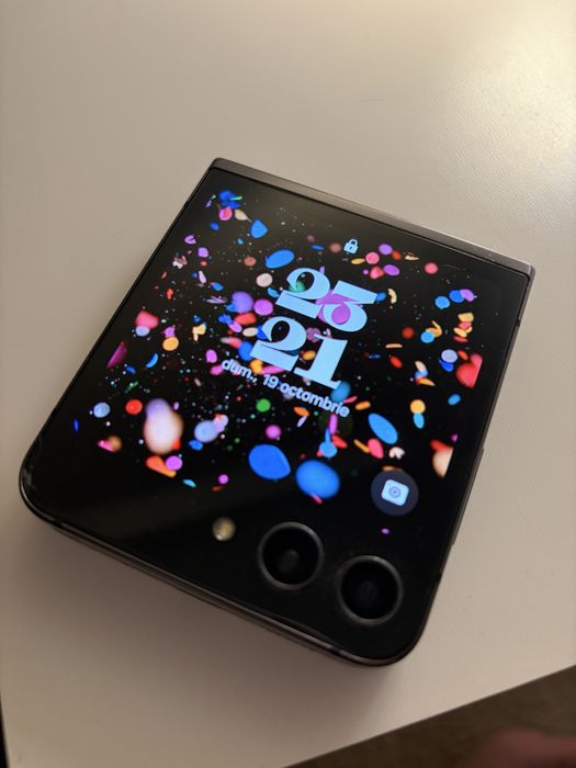 Samsung Galaxy Flip 5 256GB Fullbox Liber de retea