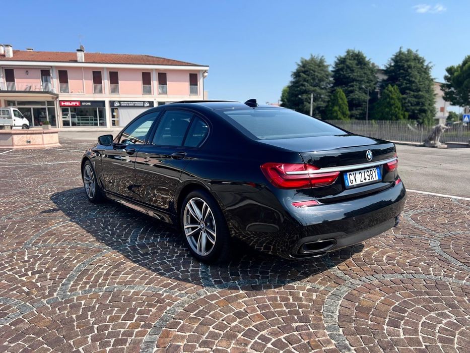 BMW 730d pachet M g11