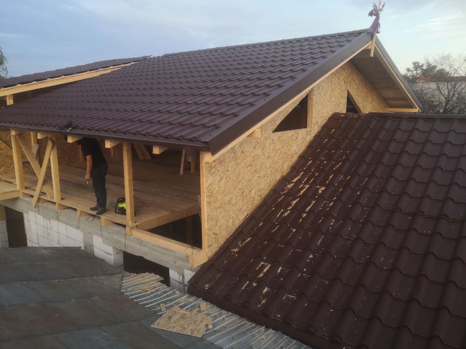 Reparatii acoperis montaj tigla metalica mansarde jgheaburi burlane