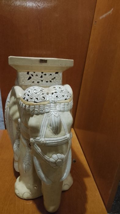 Керамичен слон за декорация