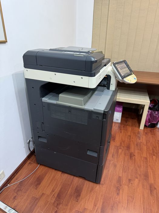 Konica Minolta Bizhub C220