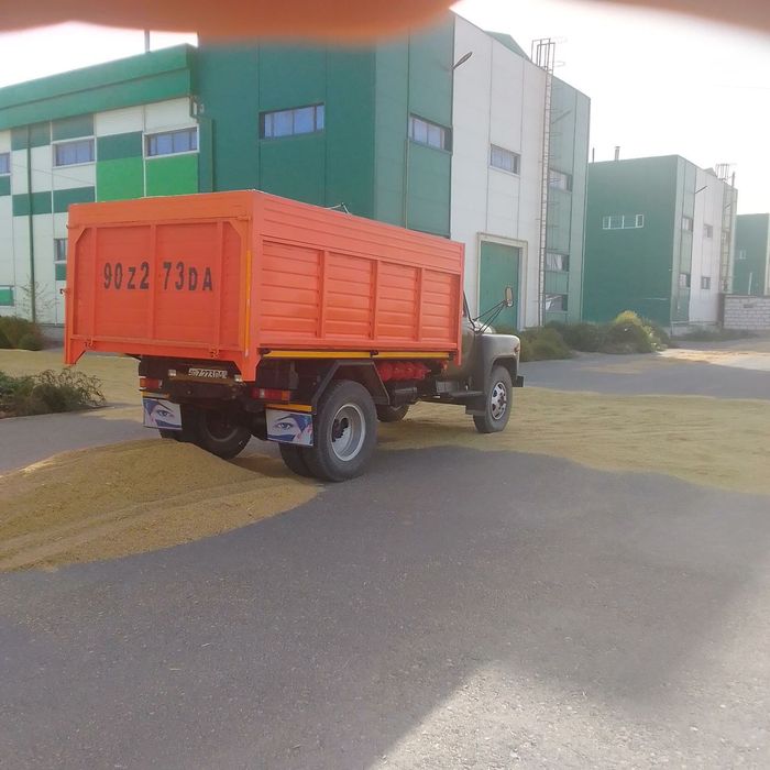 Gaz 53 sotiladi. Sostayaniya idealniy