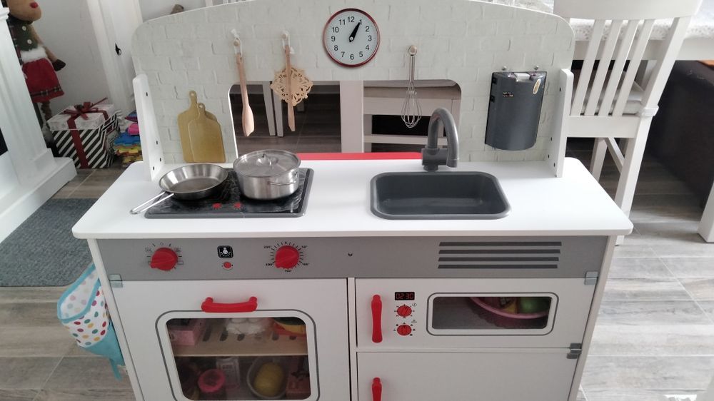 Vând bucătărie cu bar 2 in 1