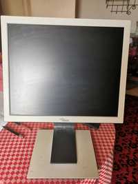 Vând monitor Fujitsu Siemens