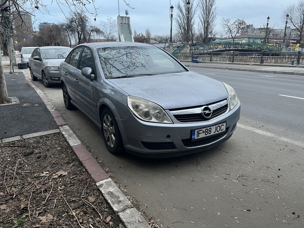 Dezmembrez Opel Vectra c