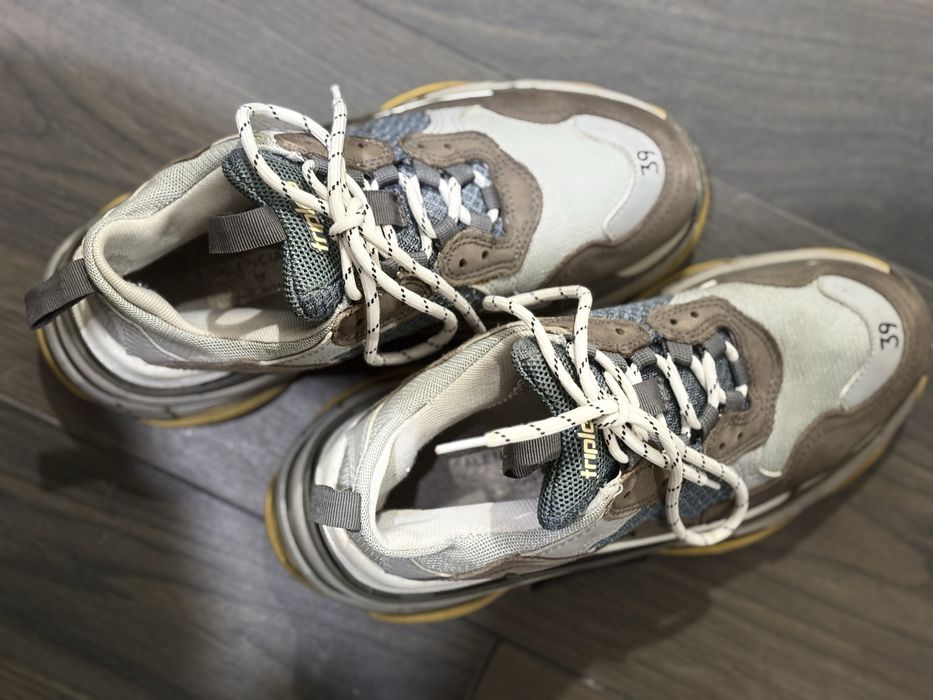 Balenciaga Grey Nubuck Leather and Mesh Triple S Low Top Sneakers