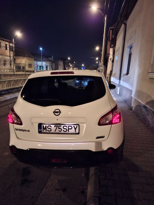 Urgent vând Nissan Qashqai+2 2013
