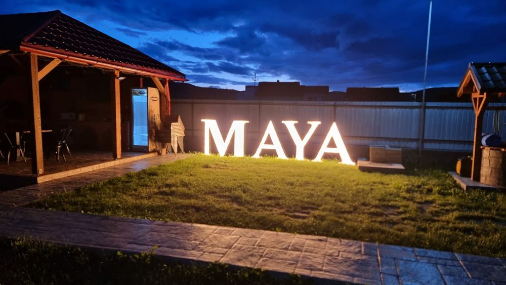 Inchiriez LITERE volumetrice LUMINOASE evenimente