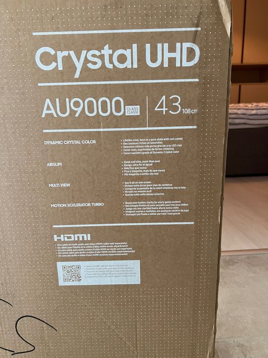 Vând televizor Samsung Crystal UHD AU9000, diagonală 43” (108 cm), nou