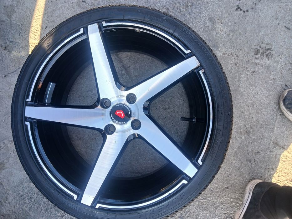 17 vossen saka diska balon