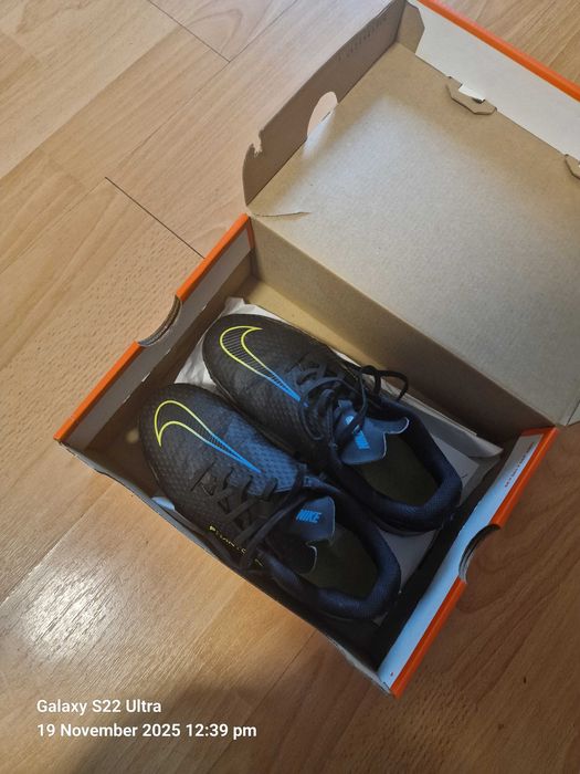 Стоножки NIKE Phantom 35