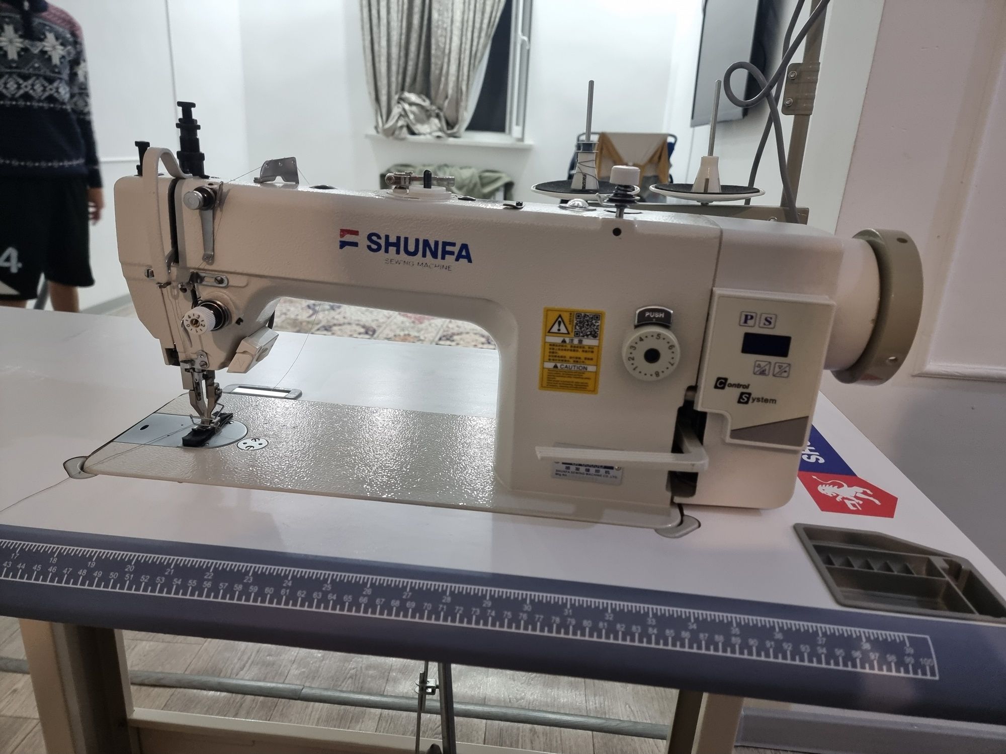 Швейная машина Shunfa