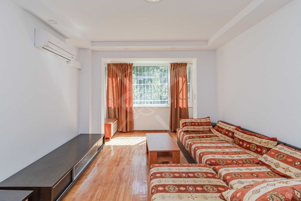 Продава се Тристаен апартамент в София, Света Троица - 88 кв.м за 2046 €/кв.м - Снимка #11