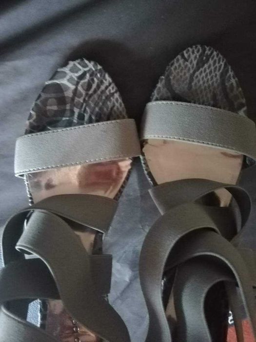 ПРОМОЦИЯ 20ЛВ. Сандали с висок ток