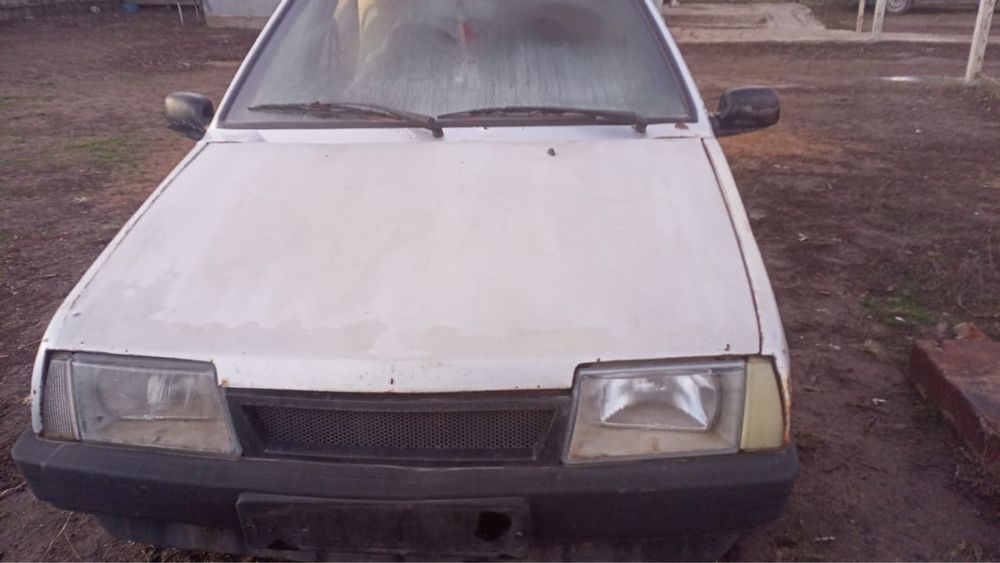 Продам машину ваз99 срочно на ходу
