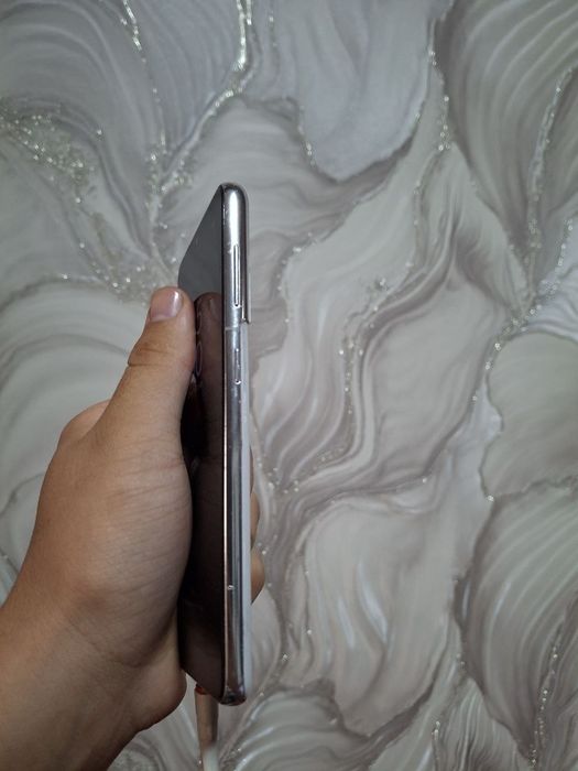 Samsung s21 5g orta holatda