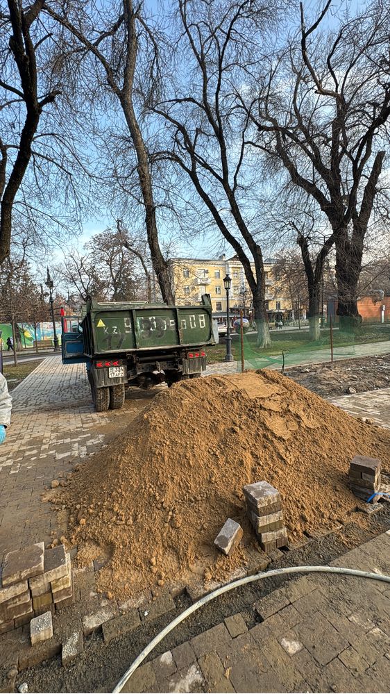 Зил доставка сыпучих грузов отсев сникерс песок щебень