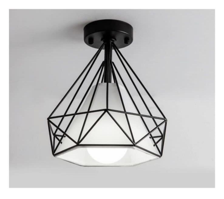 Продам люстру новую