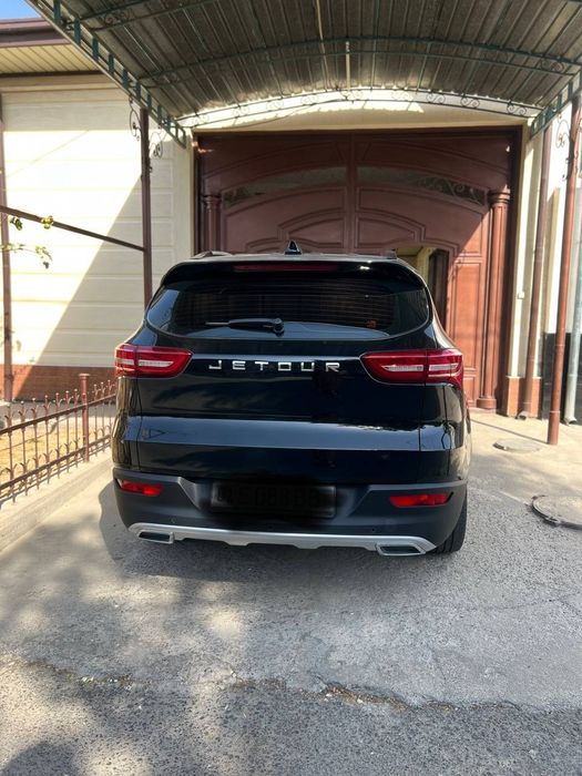 Jetour X70 Dubai variant 25.000 yurgan xolati Ideal