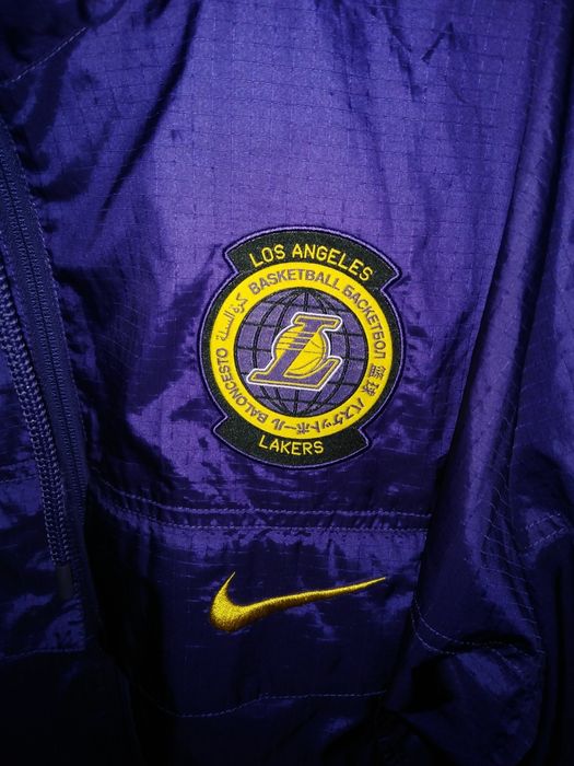 Nike LA Lakers geaca subțire Masura M oversize fits L