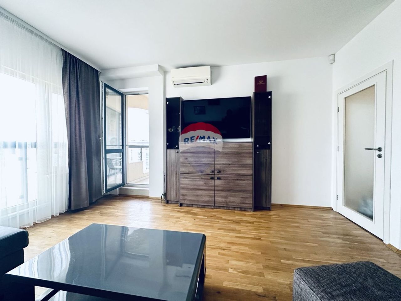 Продава се Двустаен апартамент в к.к. Св.Св. Константин и Елена - 84 кв.м за 2084 €/кв.м - Снимка #4