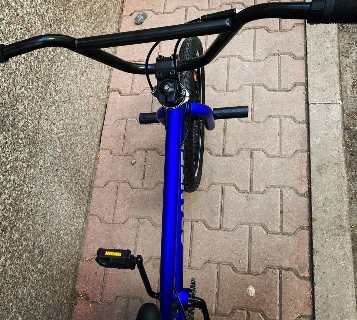 BMX Grantel синего цвета
