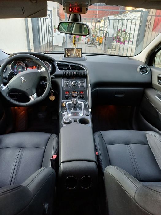Vând peugeot 3008 2.0 hybrid