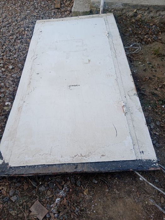 Двер железный продам рачетка