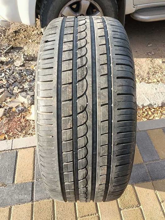 ОДНА шина 245/50 R18 - "Pirelli P Zero Rosso" (Германия), летняя.